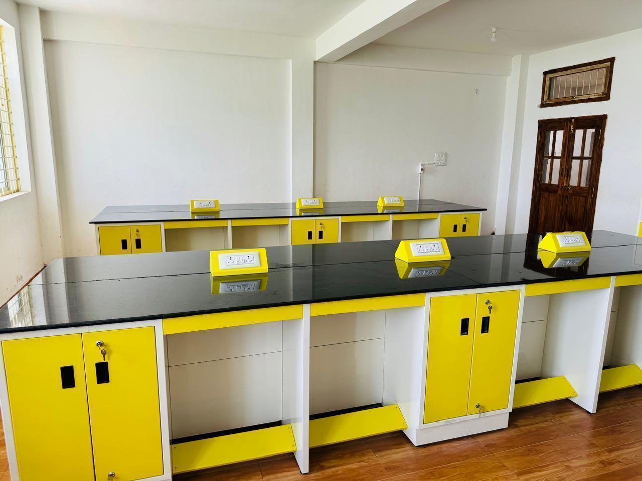 Computer Lab Workstations